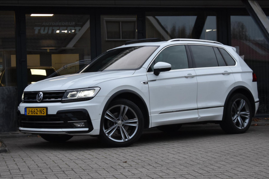 Volkswagen Tiguan 1.5 TSI ACT R-Line | TREKHAAK | CAMERA | DEALER ONDERHOUDEN | STOELVERWARMING | PANORAMADAK | APPLE CARPLAY