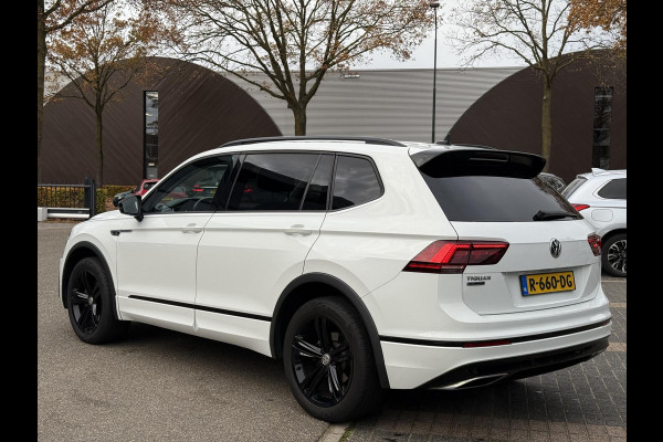 Volkswagen Tiguan Allspace 1.5 TSI Highline Business R 7p. |R-LINE| 7 PERSOONS| RIJKLAAR! DIRECT RIJDEN| DIG. DASH| ADAPTIVE CRUISE| KEYLESS| STOELVERW.|  ELEK. ACHTERKLEP| LED| CARPLAY