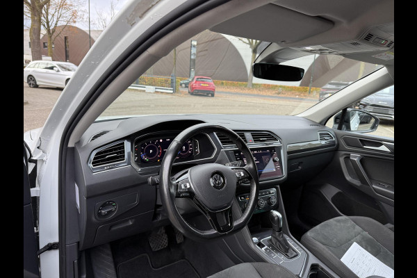 Volkswagen Tiguan Allspace 1.5 TSI Highline Business R 7p. |R-LINE| 7 PERSOONS| RIJKLAAR! DIRECT RIJDEN| DIG. DASH| ADAPTIVE CRUISE| KEYLESS| STOELVERW.|  ELEK. ACHTERKLEP| LED| CARPLAY