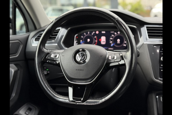 Volkswagen Tiguan Allspace 1.5 TSI Highline Business R 7p. |R-LINE| 7 PERSOONS| RIJKLAAR! DIRECT RIJDEN| DIG. DASH| ADAPTIVE CRUISE| KEYLESS| STOELVERW.|  ELEK. ACHTERKLEP| LED| CARPLAY