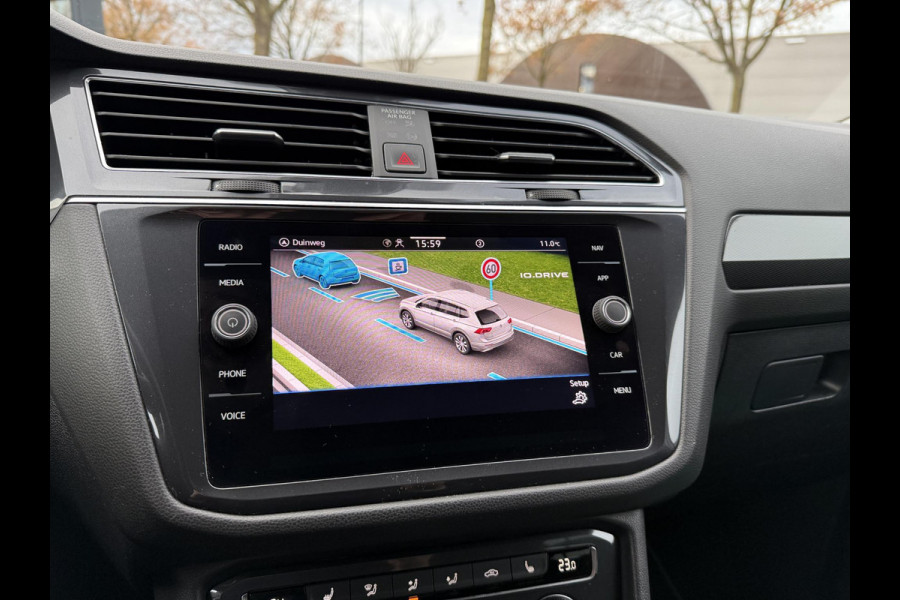 Volkswagen Tiguan Allspace 1.5 TSI Highline Business R 7p. |R-LINE| 7 PERSOONS| RIJKLAAR! DIRECT RIJDEN| DIG. DASH| ADAPTIVE CRUISE| KEYLESS| STOELVERW.|  ELEK. ACHTERKLEP| LED| CARPLAY