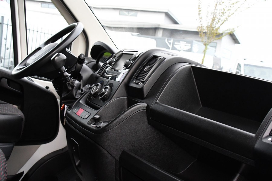 Citroën Jumper 35 2.0 BlueHDi L4 Bakwagen Cruise, NAVI, 165PK, Laadklep, Airco, Uniek!