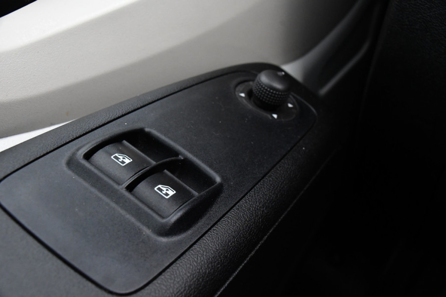 Citroën Jumper 35 2.0 BlueHDi L4 Bakwagen Cruise, NAVI, 165PK, Laadklep, Airco, Uniek!