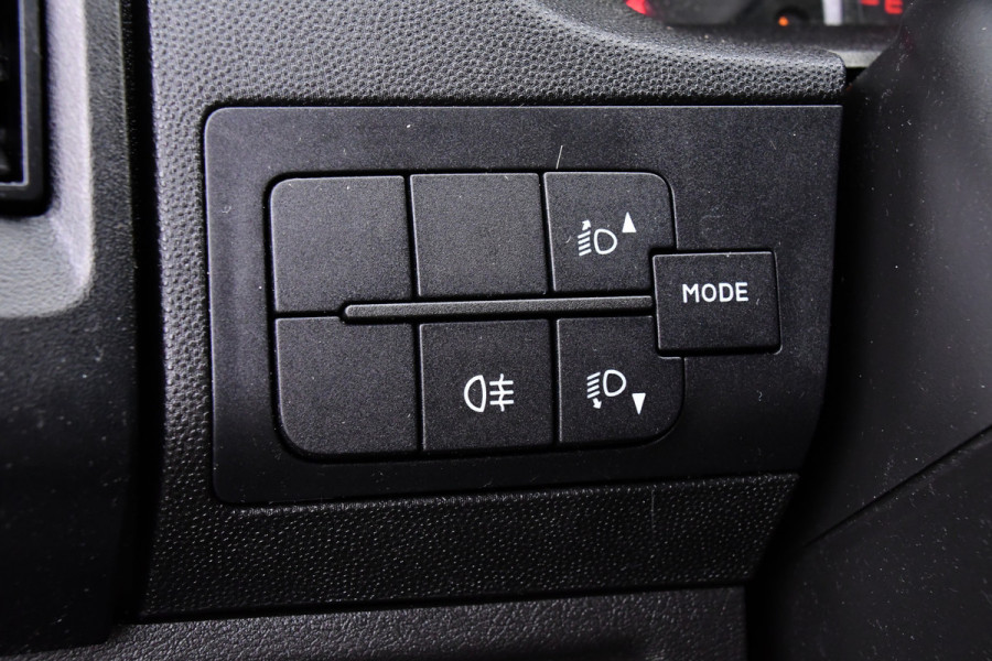 Citroën Jumper 35 2.0 BlueHDi L4 Bakwagen Cruise, NAVI, 165PK, Laadklep, Airco, Uniek!