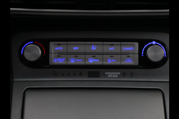 Hyundai Kona EV Fashion Design 64 kWh Two-Tone 400 km actieradius | ACCU 100% | Navigatie | Schuif-/Kanteldak | Leder |