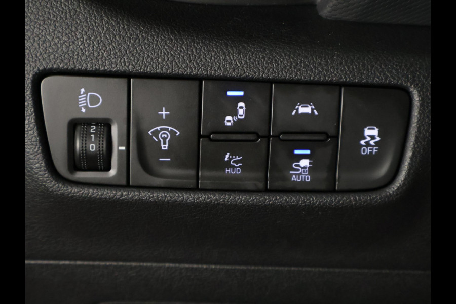 Hyundai Kona EV Fashion Design 64 kWh Two-Tone 400 km actieradius | ACCU 100% | Navigatie | Schuif-/Kanteldak | Leder |