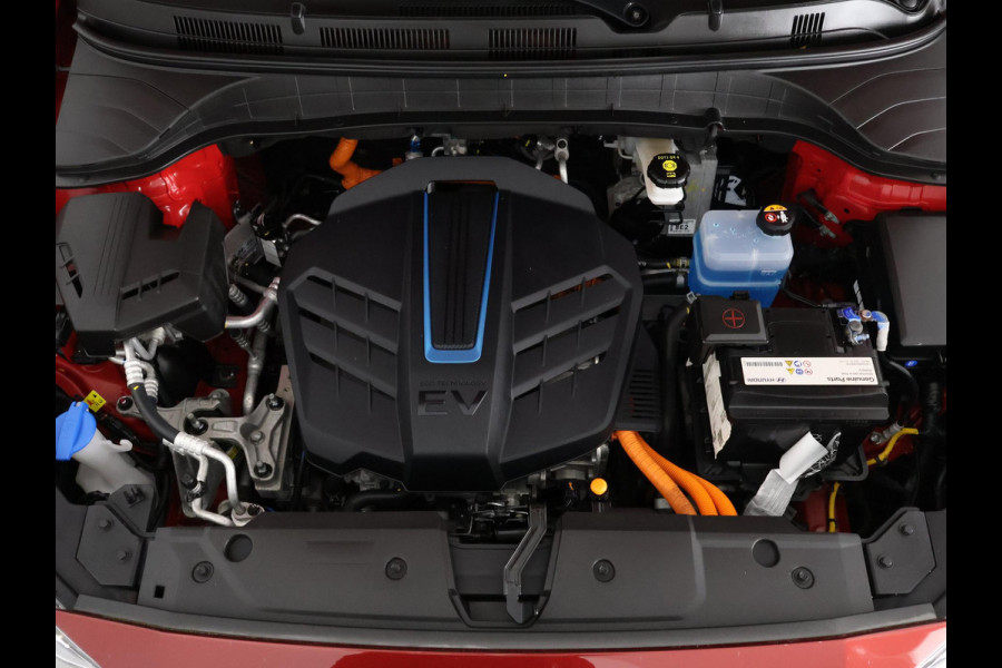 Hyundai Kona EV Fashion Design 64 kWh Two-Tone 400 km actieradius | ACCU 100% | Navigatie | Schuif-/Kanteldak | Leder |