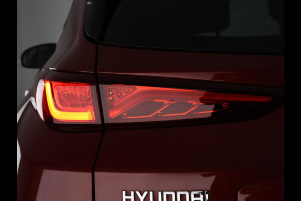 Hyundai Kona EV Fashion Design 64 kWh Two-Tone 400 km actieradius | ACCU 100% | Navigatie | Schuif-/Kanteldak | Leder |