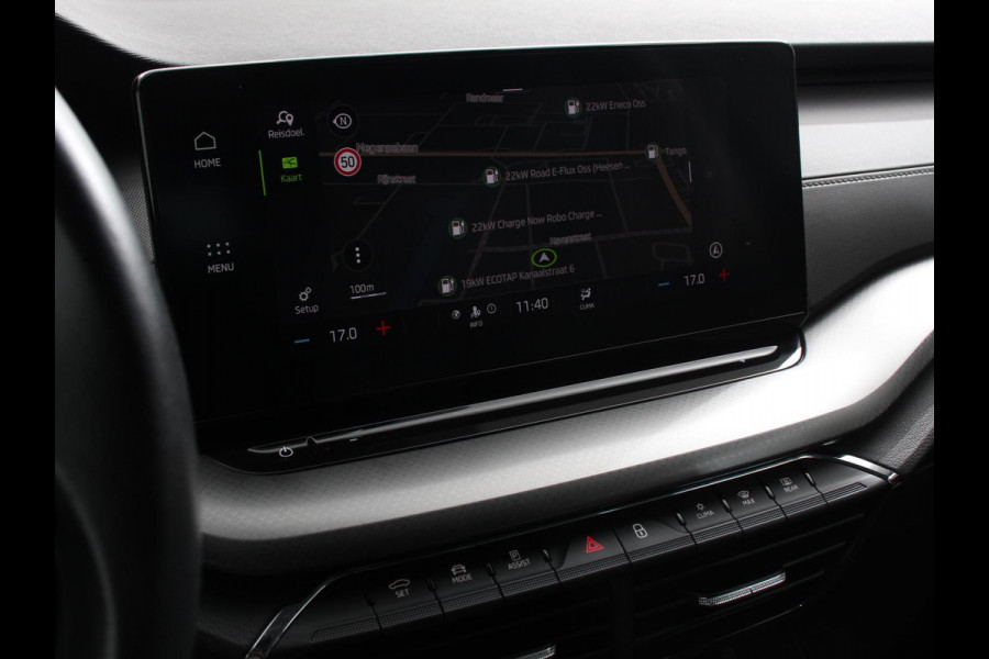 Škoda Octavia Combi 1.0 e-TSI Automaat Business Edition Climate control | Cruise control | Parkeersensoren | Navigatie | LED | Trekhaak | Lichtmetalen velgen | Apple Carplay / Android Auto