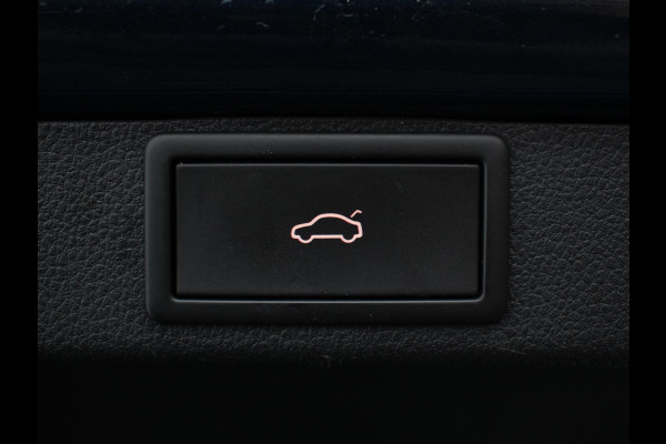 Škoda Octavia Combi 1.0 e-TSI Automaat Business Edition Climate control | Cruise control | Parkeersensoren | Navigatie | LED | Trekhaak | Lichtmetalen velgen | Apple Carplay / Android Auto