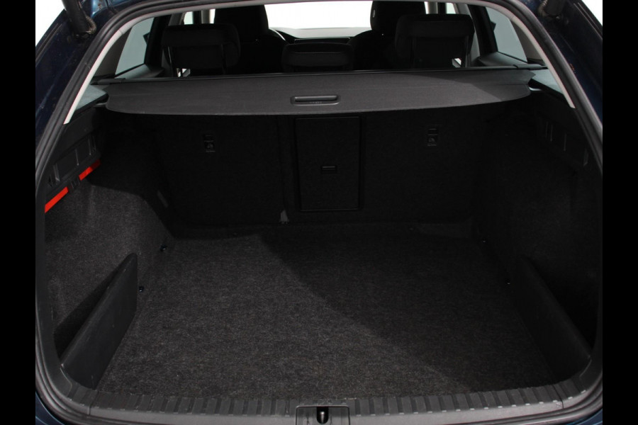 Škoda Octavia Combi 1.0 e-TSI Automaat Business Edition Climate control | Cruise control | Parkeersensoren | Navigatie | LED | Trekhaak | Lichtmetalen velgen | Apple Carplay / Android Auto