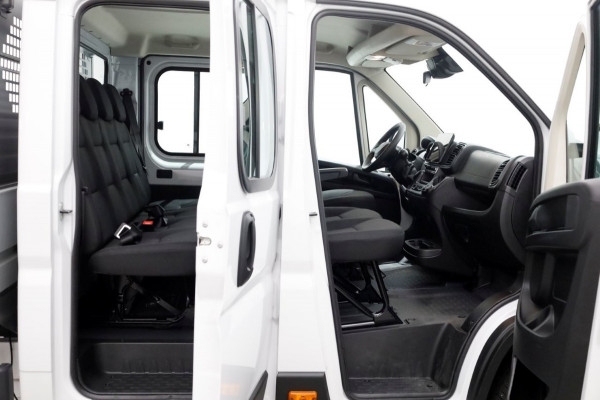 Peugeot Boxer 2.2 BlueHDi 140pk D.C. Open Laadbak Trekhaak 3000kg BPM-Vrij 11-2024