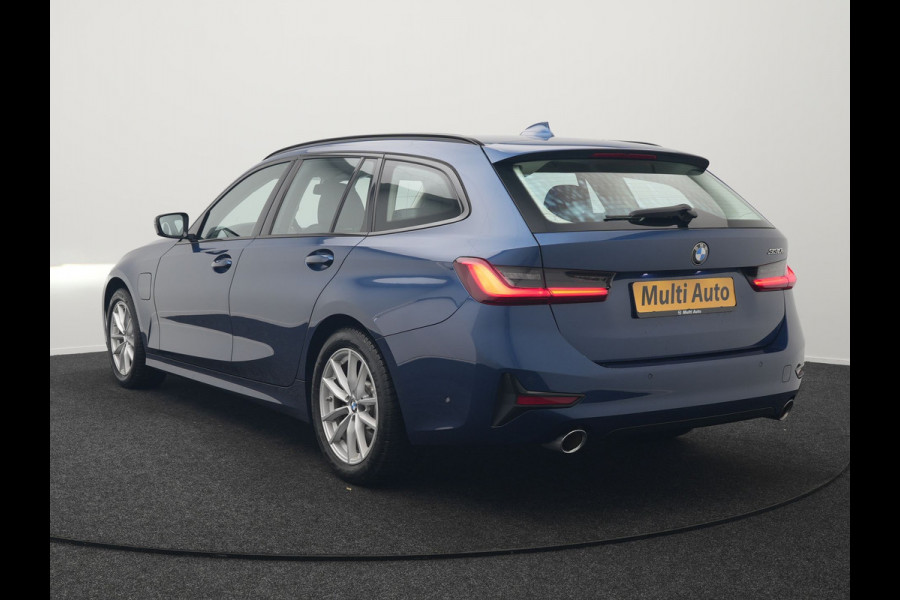 BMW 3 Serie Touring 330e Sportline Plug In Hybrid 293pk Dealer O.H PHEV | Adaptive Cruise | Apple Carplay | Lederen Sportstoelen Verwarmd | Blis | Lane Assist | Front Assist | Navigatie | Virtual | DAB |
