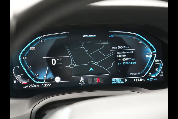 BMW 3 Serie Touring 330e Sportline Plug In Hybrid 293pk Dealer O.H PHEV | Adaptive Cruise | Apple Carplay | Lederen Sportstoelen Verwarmd | Blis | Lane Assist | Front Assist | Navigatie | Virtual | DAB |
