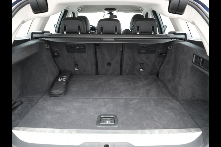 BMW 3 Serie Touring 330e Sportline Plug In Hybrid 293pk Dealer O.H PHEV | Adaptive Cruise | Apple Carplay | Lederen Sportstoelen Verwarmd | Blis | Lane Assist | Front Assist | Navigatie | Virtual | DAB |