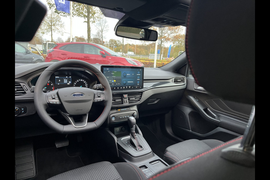 Ford Focus 1.0 EcoBoost Hybrid ST Line X Business 155pk Automaat | Panoramadak | Afneembare trekhaak |