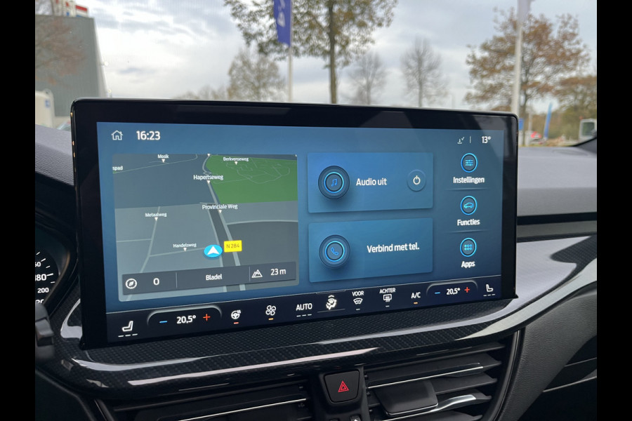 Ford Focus 1.0 EcoBoost Hybrid ST Line X Business 155pk Automaat | Panoramadak | Afneembare trekhaak |