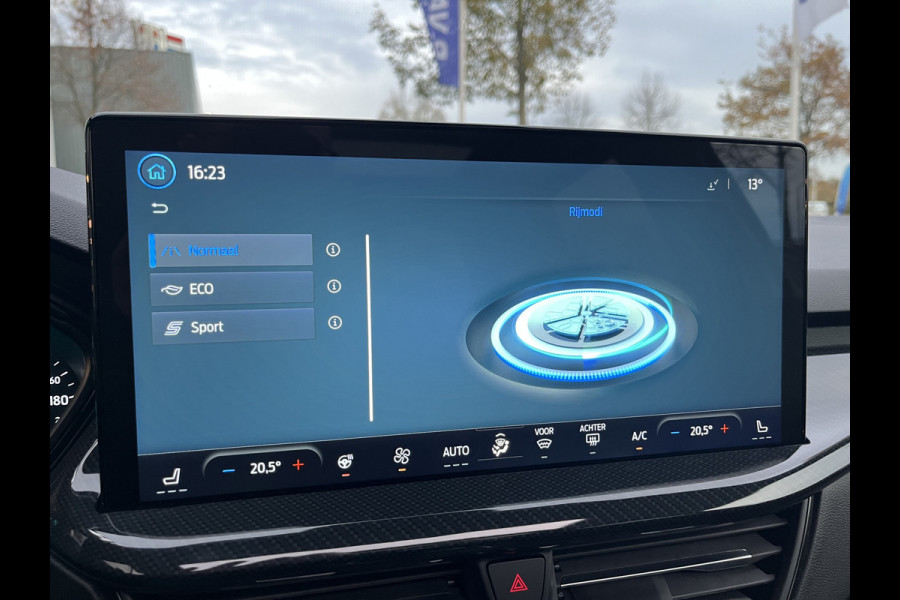 Ford Focus 1.0 EcoBoost Hybrid ST Line X Business 155pk Automaat | Panoramadak | Afneembare trekhaak |