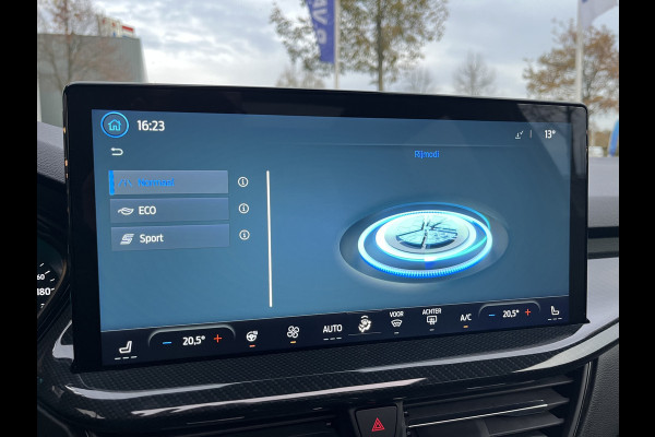 Ford Focus 1.0 EcoBoost Hybrid ST Line X Business 155pk Automaat | Panoramadak | Afneembare trekhaak |