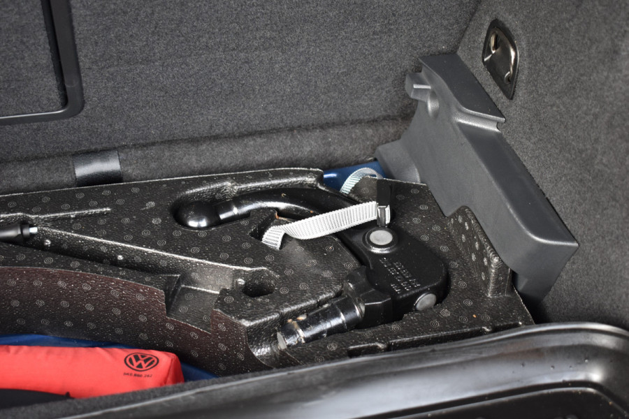 Volkswagen T-Roc R 2.0 TSI 300PK DSG 4MOTION R-SPORT BEATS/LEDER/TREKHAAK/PANORAMADAK