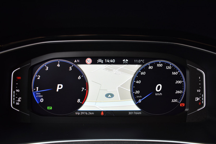 Volkswagen T-Roc R 2.0 TSI 300PK DSG 4MOTION R-SPORT BEATS/LEDER/TREKHAAK/PANORAMADAK