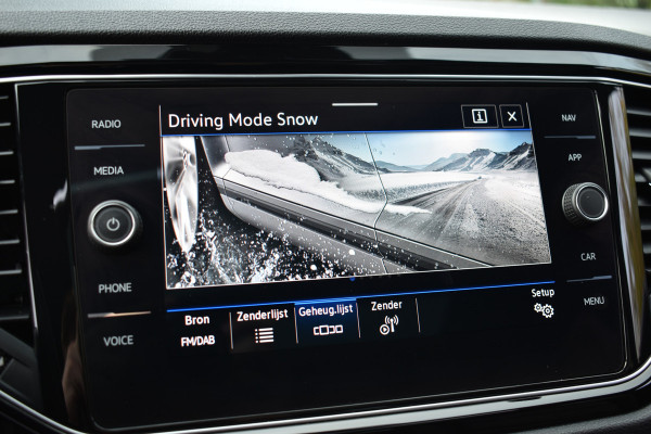 Volkswagen T-Roc R 2.0 TSI 300PK DSG 4MOTION R-SPORT BEATS/LEDER/TREKHAAK/PANORAMADAK