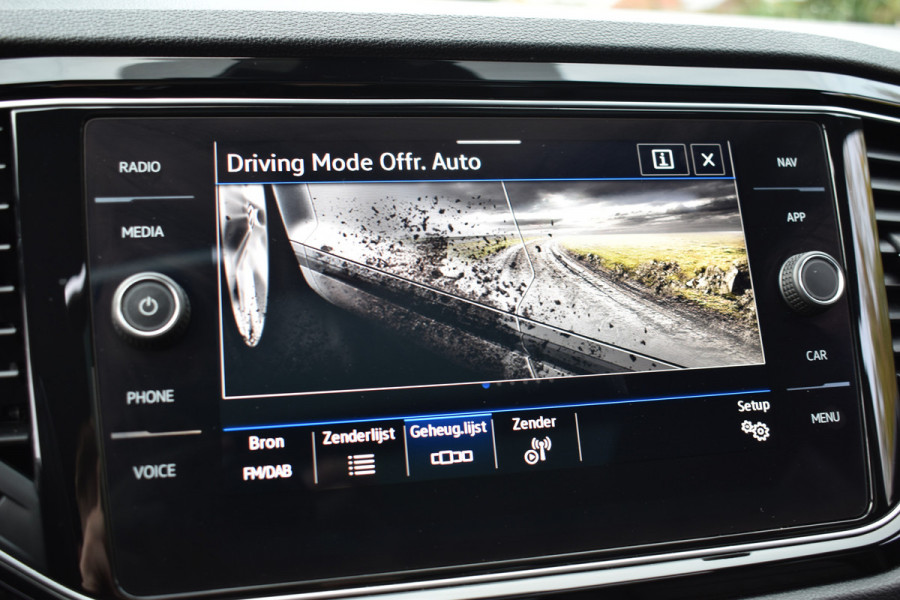 Volkswagen T-Roc R 2.0 TSI 300PK DSG 4MOTION R-SPORT BEATS/LEDER/TREKHAAK/PANORAMADAK