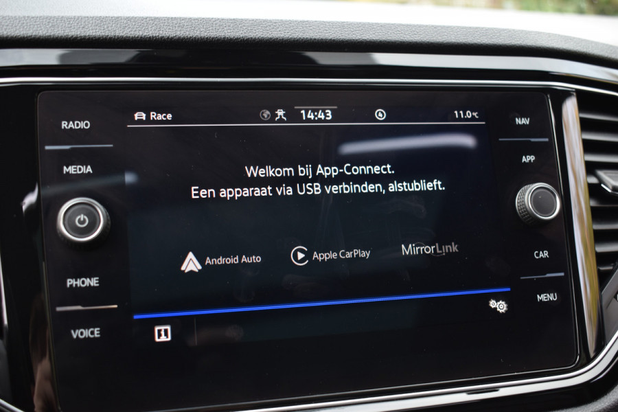 Volkswagen T-Roc R 2.0 TSI 300PK DSG 4MOTION R-SPORT BEATS/LEDER/TREKHAAK/PANORAMADAK