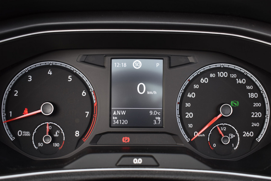 Volkswagen T-Roc Cabrio 1.5 TSI 150PK DSG R-LINE LEDER/PDC/NAVI