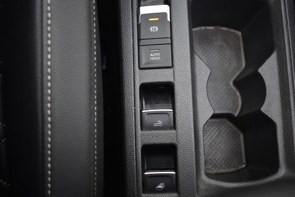 Volkswagen T-Roc Cabrio 1.5 TSI 150PK DSG R-LINE LEDER/PDC/NAVI