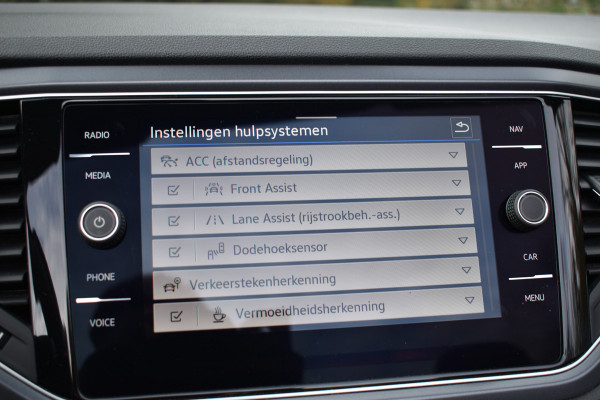 Volkswagen T-Roc Cabrio 1.5 TSI 150PK DSG R-LINE LEDER/PDC/NAVI