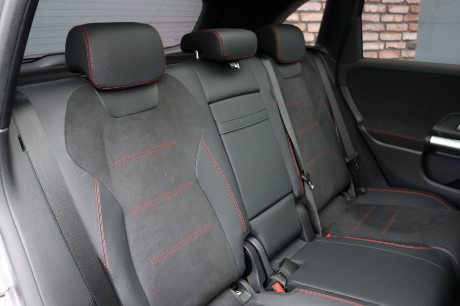 Mercedes-Benz B-Klasse 250 e AMG Line | Panoramadak | Advanced Sound System | Camera | High Perf. LED | Nightpakket | Keyless-Go | Sfeerverlichting | Vario-Achterbank | Augmented Reality |