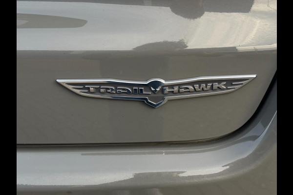 Jeep Compass 4xe 240pk Plug-in Hybrid Trailhawk 4x4 Keyless ACC Navi Lane Assist Camera Leder Climate Control LED Velgen