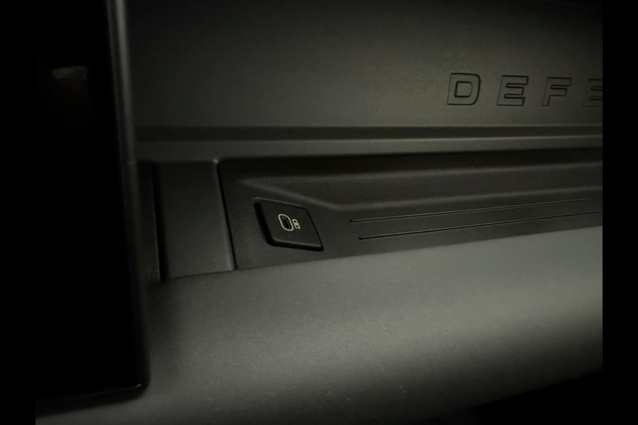 Land Rover Defender 110 P300e X-Dynamic SE ACC/Meridian trekh/head-up/5jr garantie/Panoramadak