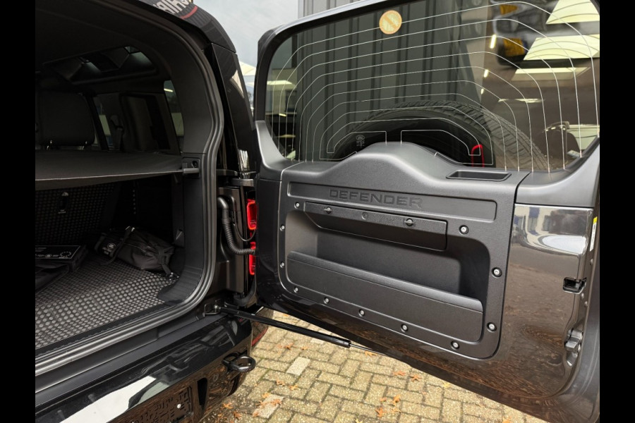 Land Rover Defender 110 P300e X-Dynamic SE ACC/Meridian trekh/head-up/5jr garantie/Panoramadak