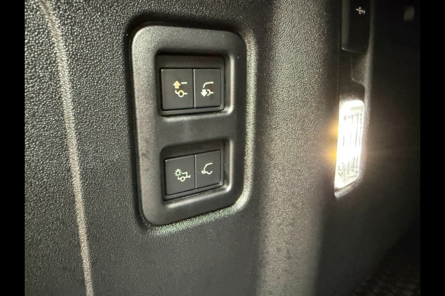 Land Rover Defender 110 P300e X-Dynamic SE ACC/Meridian trekh/head-up/5jr garantie/Panoramadak