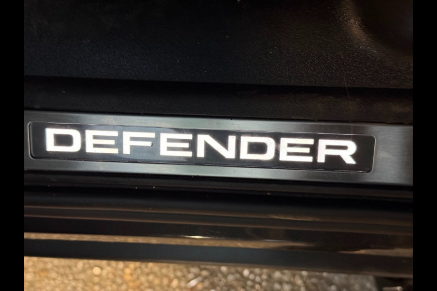 Land Rover Defender 110 P300e X-Dynamic SE ACC/Meridian trekh/head-up/5jr garantie/Panoramadak