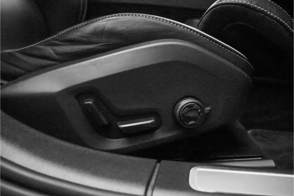 Volvo V90 2.0 T4 Business Sport R-Design Polestar H/K LED Leder 18"