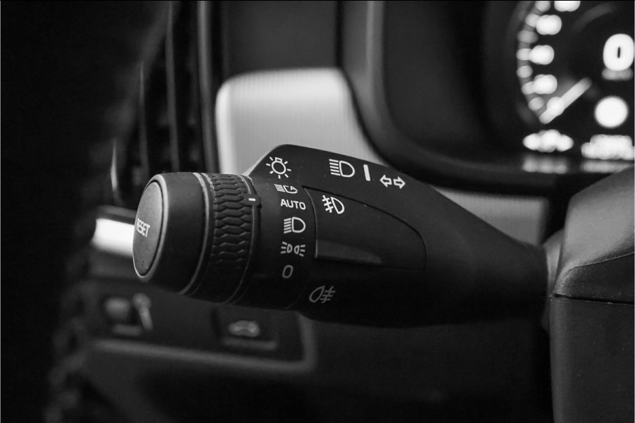 Volvo V90 2.0 T4 Business Sport R-Design Polestar H/K LED Leder 18"