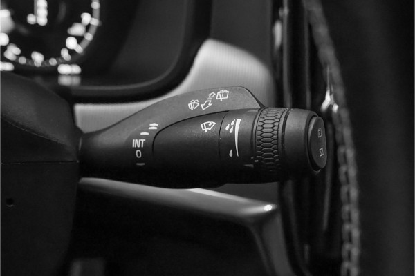 Volvo V90 2.0 T4 Business Sport R-Design Polestar H/K LED Leder 18"