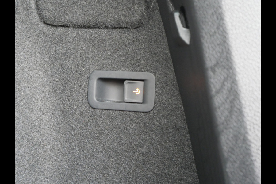 Škoda Karoq 1.5 TSI SPORTLINE | AUTOMAAT | A.C.C | PANO | TREKHAAK | CAMERA | BTW-AUTO!!