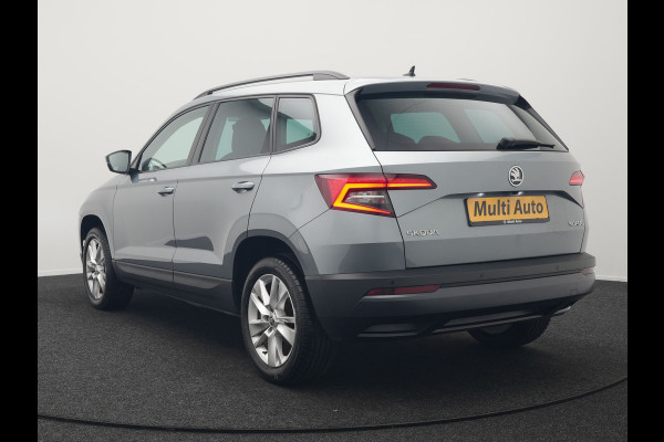 Škoda Karoq 1.5 TSI ACT Ambition Business 150pk Dealer O.H. | Adaptive Cruise | Apple Carplay | Camera | Stoelverwarming | Navigatie | 17"L.M |