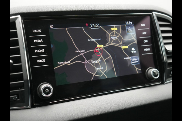Škoda Karoq 1.5 TSI ACT Ambition Business 150pk Dealer O.H. | Adaptive Cruise | Apple Carplay | Camera | Stoelverwarming | Navigatie | 17"L.M |