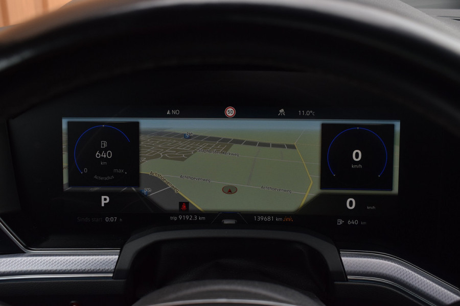 Volkswagen Touareg 3.0 TDI 286pk R-line | Grijs Kenteken | Luchtvering