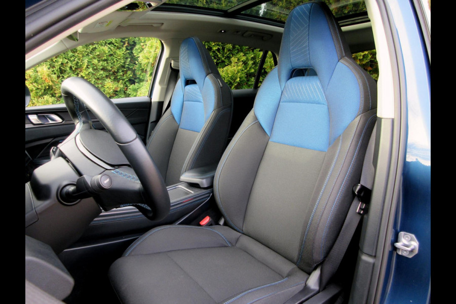 Lynk & Co 01 1.5 Plug-in*Adapt. Cruise*Pano.dak*360cam*