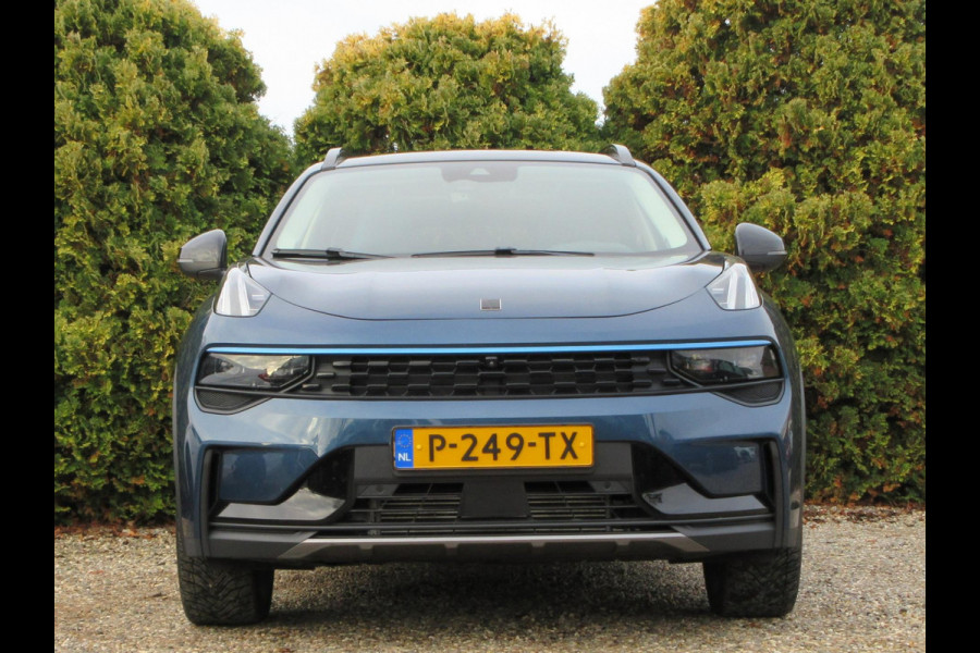 Lynk & Co 01 1.5 Plug-in*Adapt. Cruise*Pano.dak*360cam*