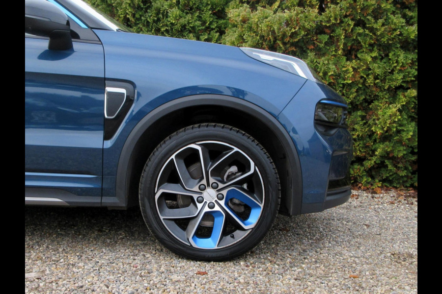 Lynk & Co 01 1.5 Plug-in*Adapt. Cruise*Pano.dak*360cam*