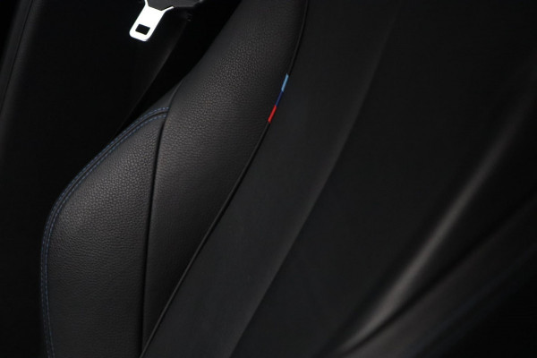 BMW 1-serie 116i Edition M Sport Shadow / LEDER / NAVI / PDC / KEURIGE AUTO