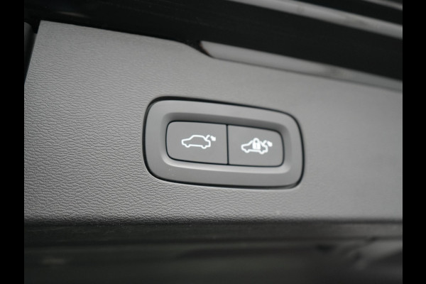 Volvo V60 T6 Recharge AWD R-Design LONG RANGE Plug In Hybrid Dealer O.H. PHEV | Panodak | Lederen Sportstoelen Memory | Harman Kardon | Apple Carplay | Navigatie | Camera | L.M. 19" | DAB | Virtual |