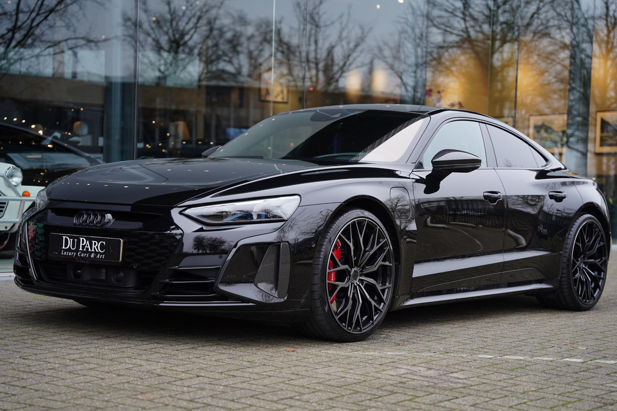 Audi e-tron GT RS Audi e-tron GT RS Carbon B&O Head Up